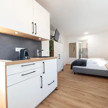 Heu22 Fruehlingserwachen Apartman *